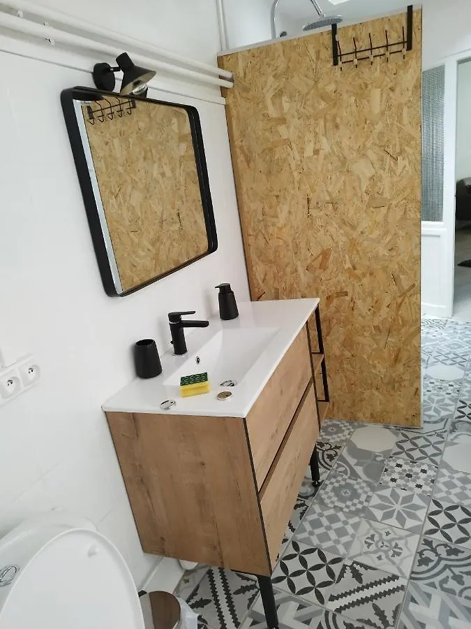 Holiday home Chaleureuse Maison De Ville A Cote De La Mairie Ronde Ambert