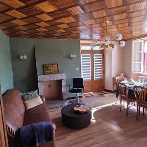 Maison La Vie De L'aubrac - Lo Bel Peis Appartement Saint-Symphorien-de-Thenieres